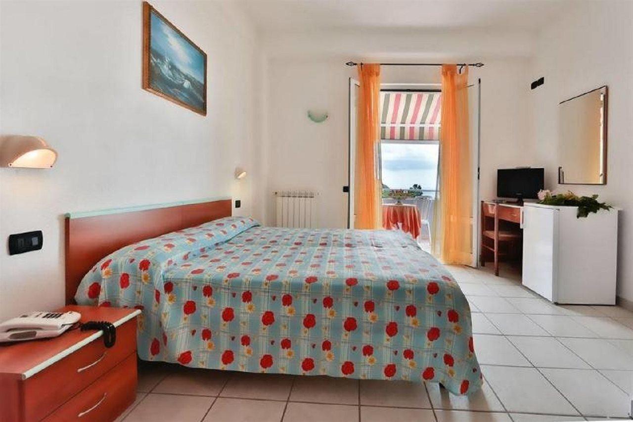 Hotel Villa Rita Forio di Ischia Buitenkant foto